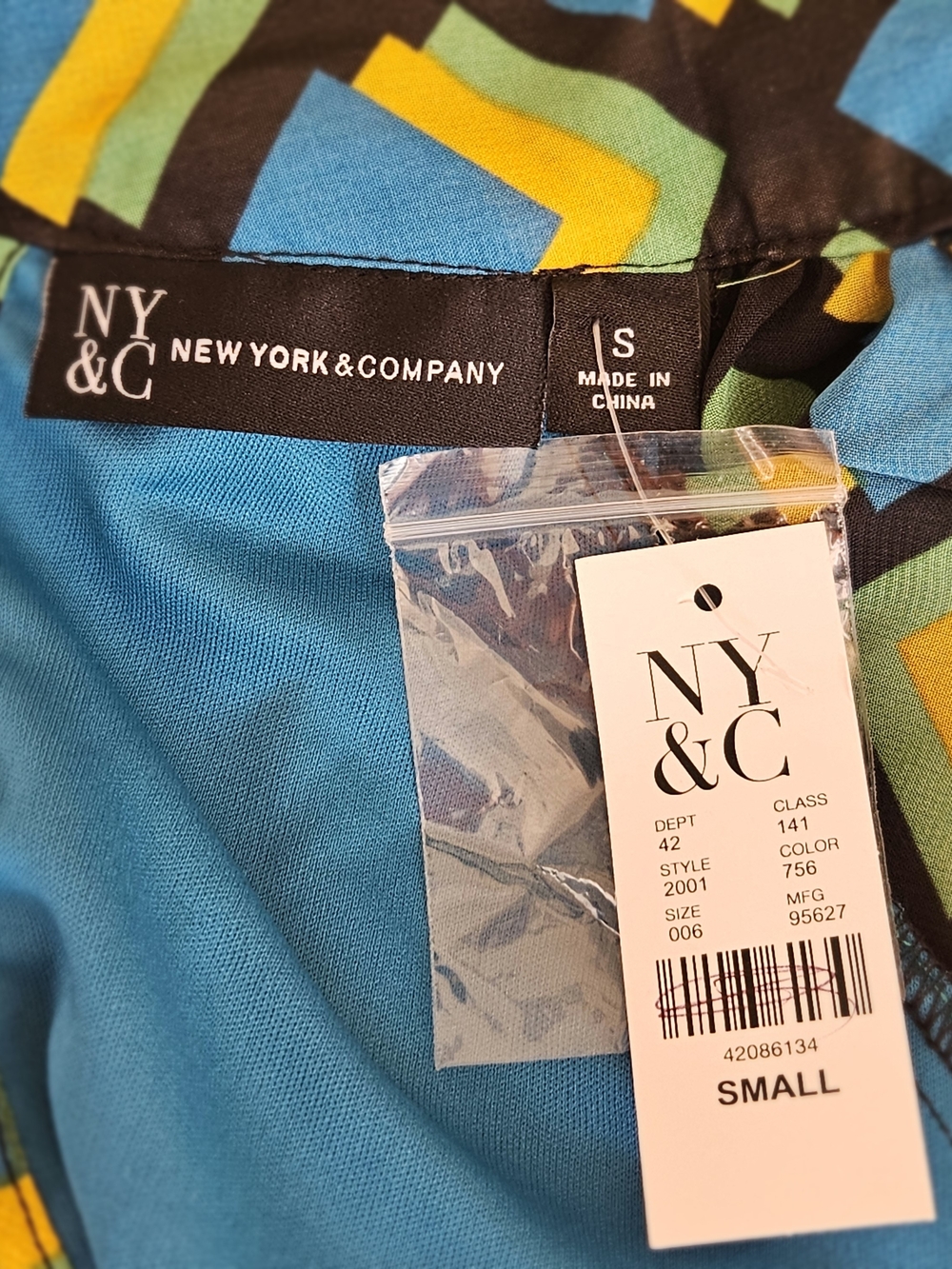 New York & Company Retro Geometric High Neck Long Sleeve Blouse NWT Size S - Picture 10 of 16